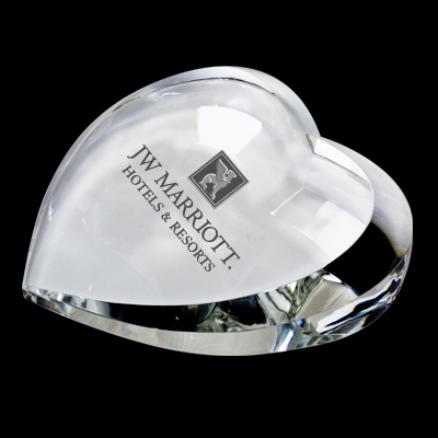GLASS CRYSTAL HEART PAPERWEIGHT
